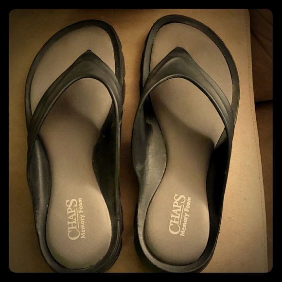 chaps memory foam sandals